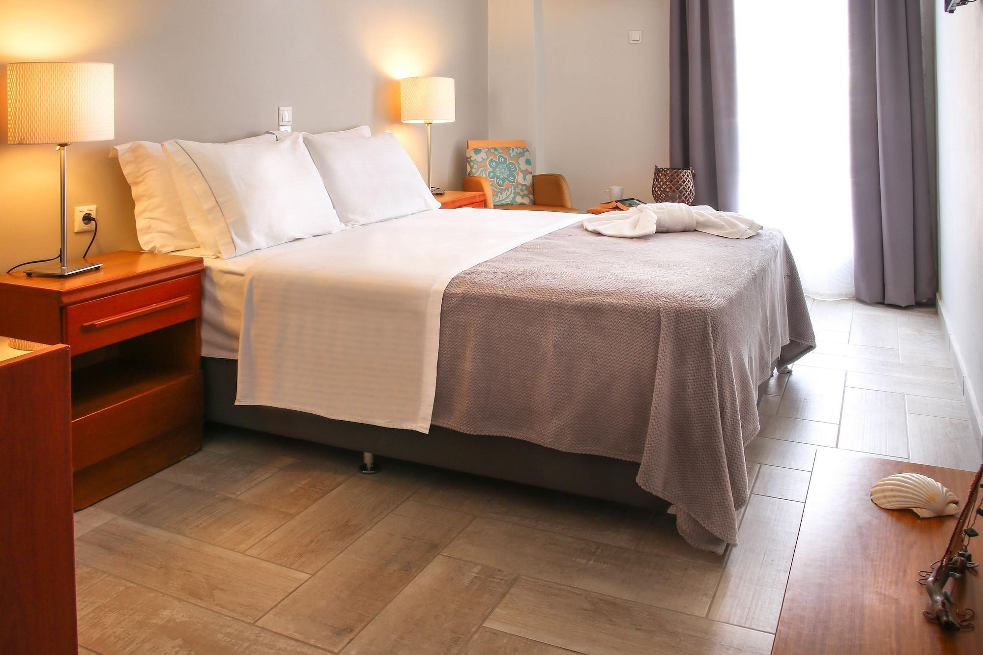 Chryssi Akti, Sure Collection Hotel Batsi